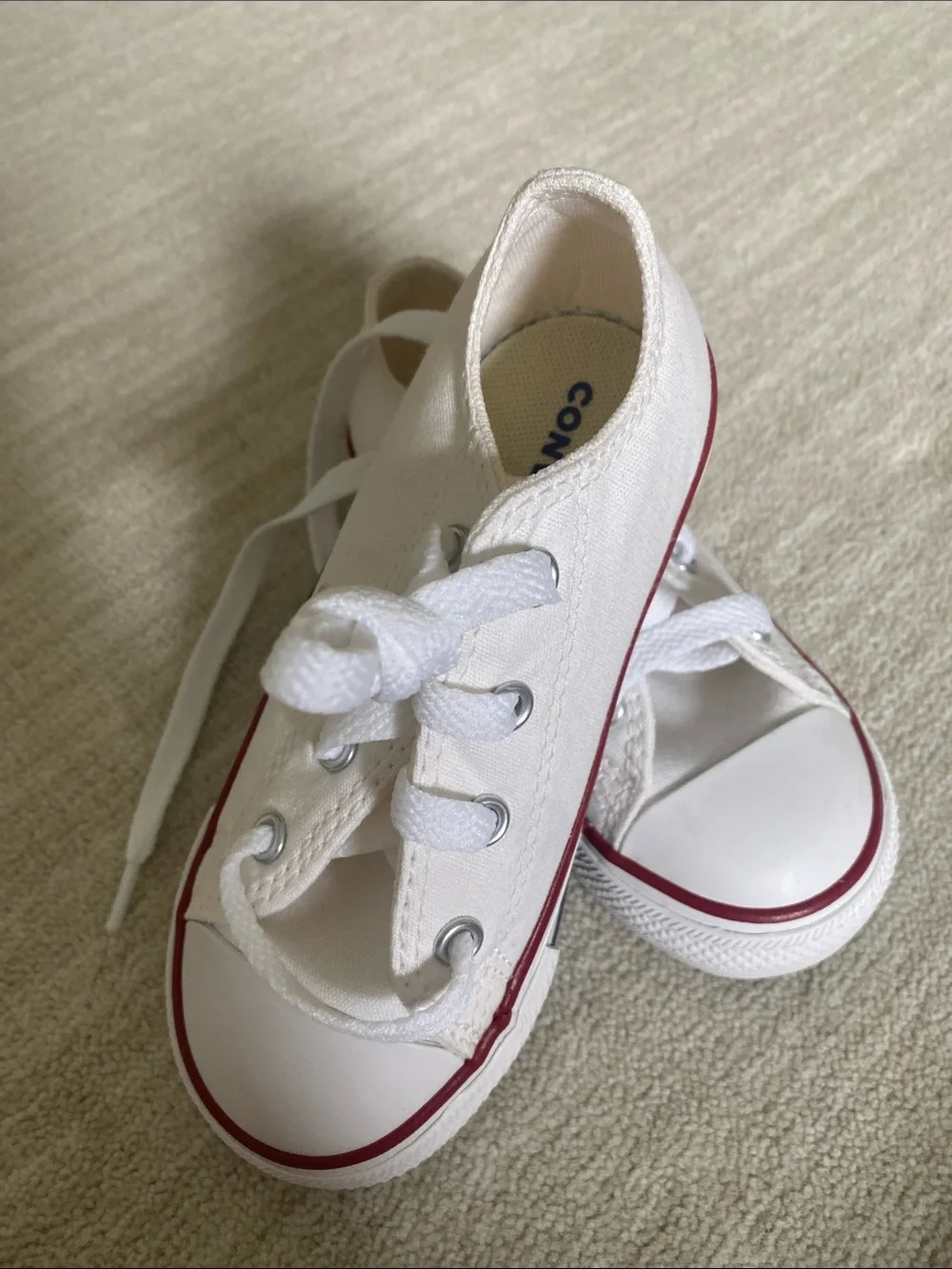 Converse Kids White Canvas Low-Top Sneakers with Red Midsole Stripe